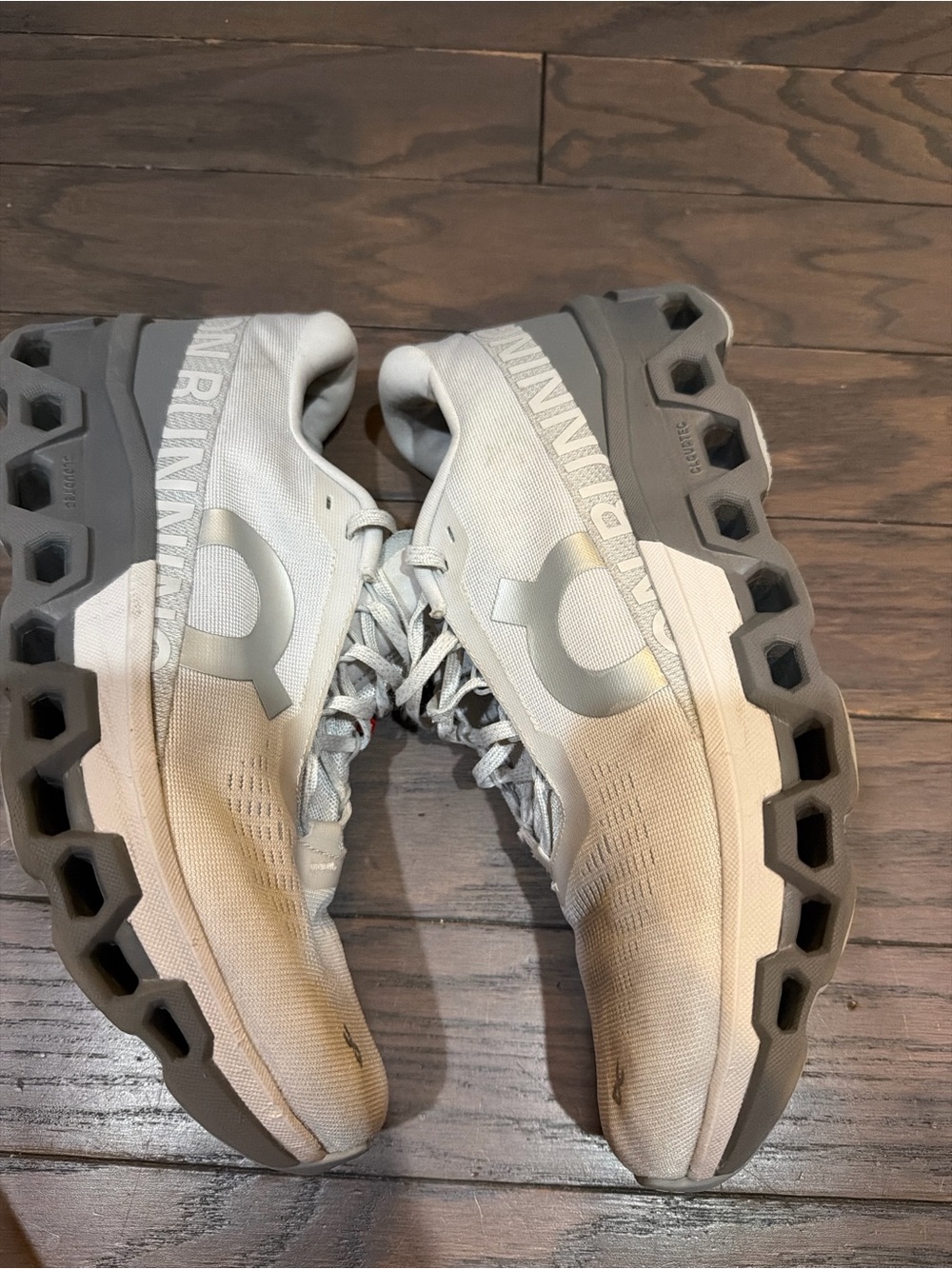 On Running Cloudmonster 2 men running  sneakers sz 10.5